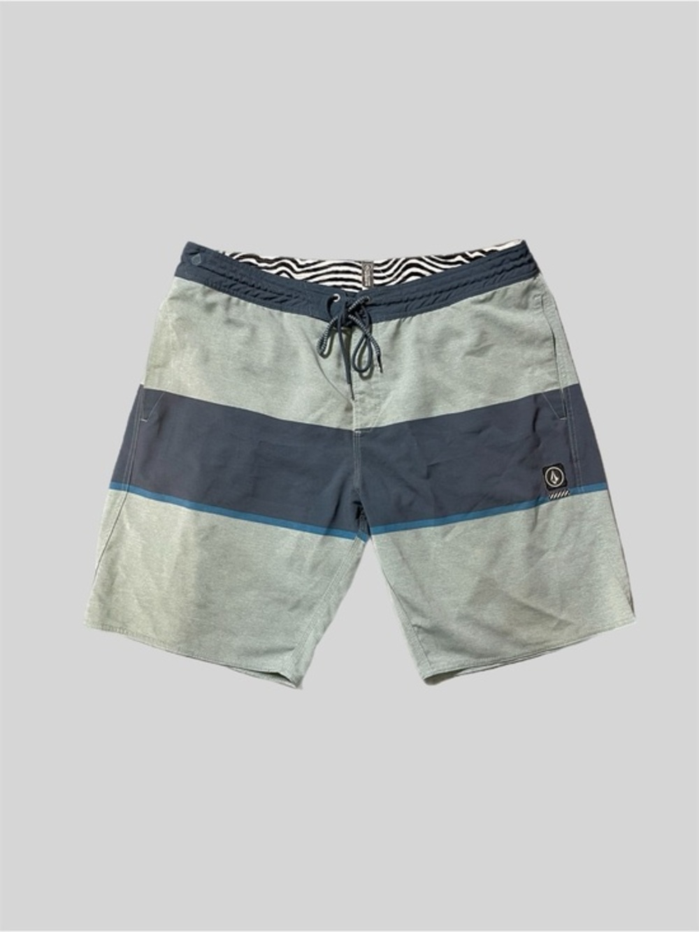 Y2K Volcom Surfing Board Shorts